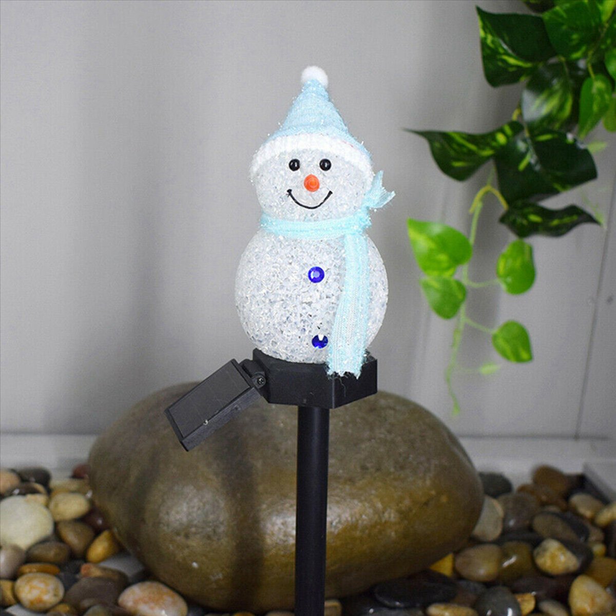 أضواء شمسية على شكل رجل الثلج  - مراجعة Outdoor Solar Power Xmas Lights وسعره